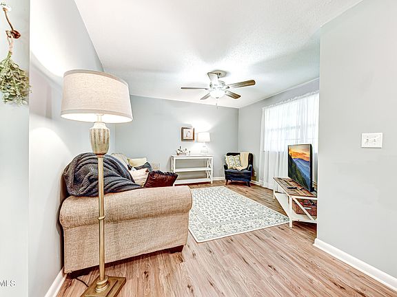 5th image of 3000 Forest Heights Cir