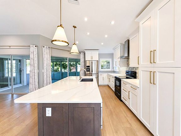2nd image of 20822 Country Barn Dr