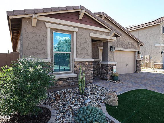3rd image of 33904 N 30th Ln
