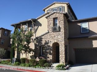31070 Strawberry Tree Ln, Temecula, CA 92592