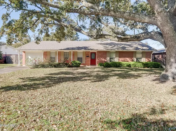 1736 Thomas Jefferson Dr, Biloxi, MS 39531