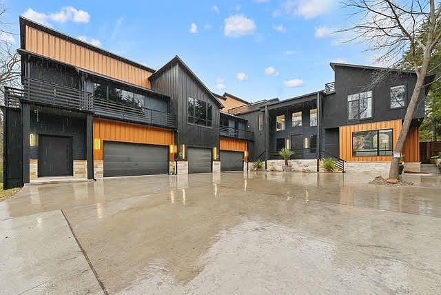 1st image of 511 S Bluegrove Rd