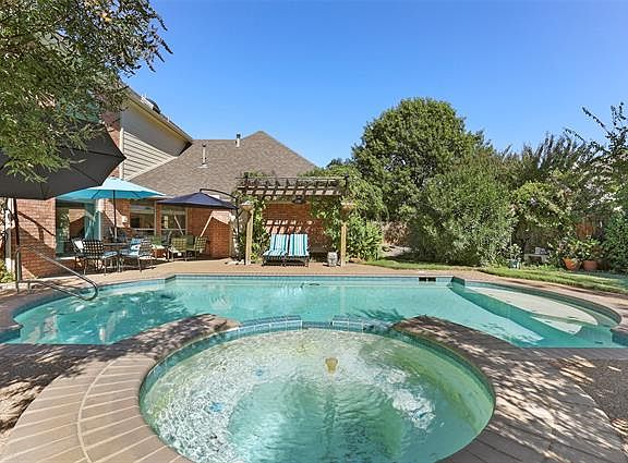 4th image of 6605 Kennedy Dr