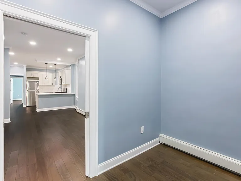 380 Baldwin Ave #2R — Photo 8