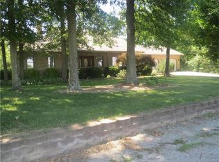 7230 Covered Bridge Dr, Waterloo, IL 62298