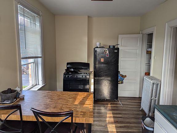 4th image of 339 Ludlow Ave Floor 1