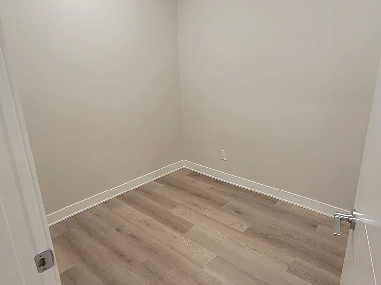 4030 University Ave NW — Photo 5
