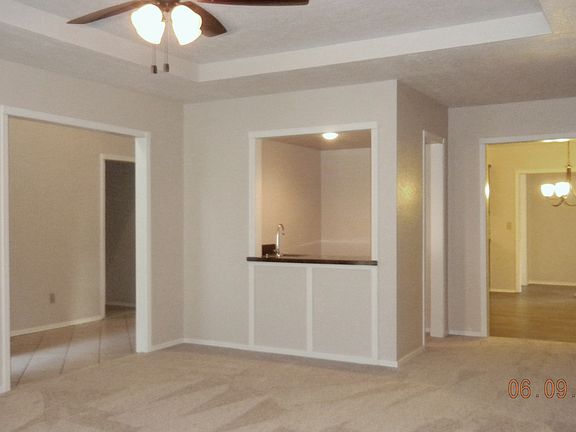 5th image of 2405 Acadia Ct