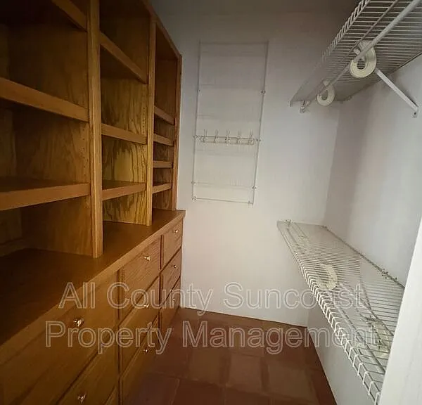 2600 Lucerne Dr — Photo 8