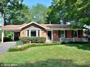 1706 Burning Tree Dr, Vienna, VA 22182