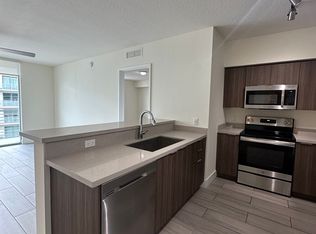 980 NW 10th Ave #B1, Miami, FL 33136