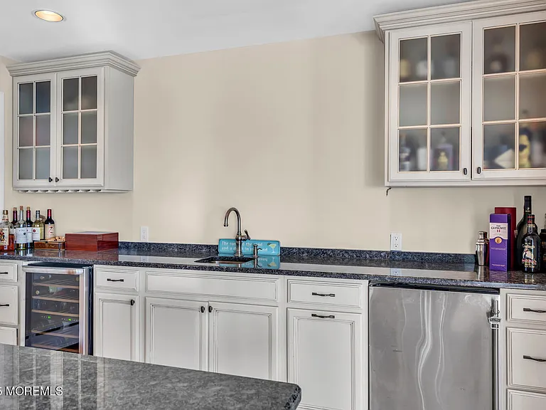 115 N Ocean Ave — Photo 18
