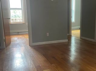 233 Maujer St #1B, Brooklyn, NY 11206