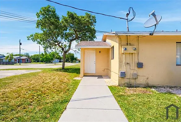 20117 SW 88th Ct — Photo 3