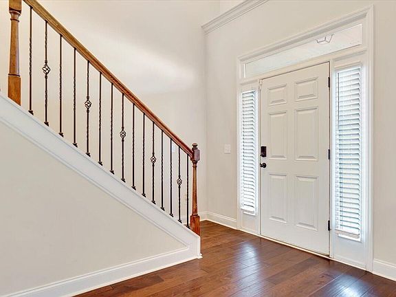 5th image of 908 Inman Dr