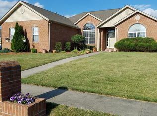 3301 Village Green Ct, Millstadt, IL 62260