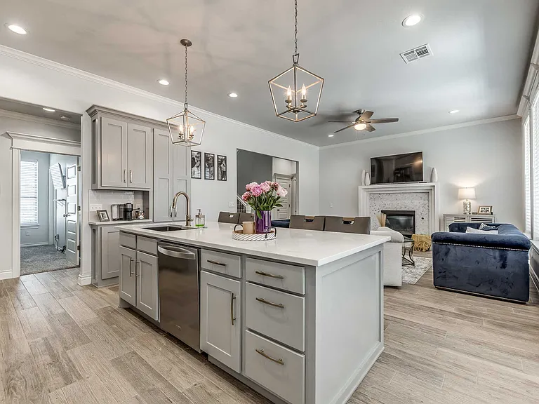 12925 Black Hills Dr — Photo 10