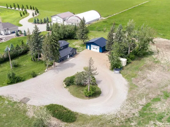315 55th Ave E, Claresholm, AB T0L 0T0
