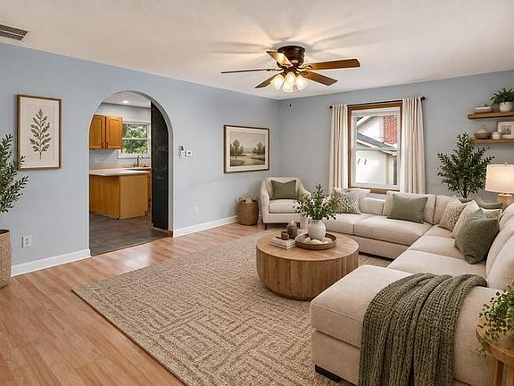 3rd image of 310 Jones St