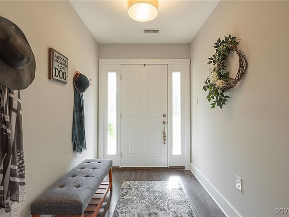 5th image of 8200 Hunters Meadow Dr