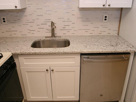4th image of 324 Wood Mill Dr #324