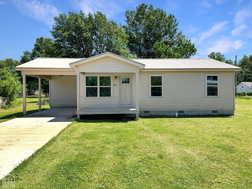 1st image of 812 Ellis Ave