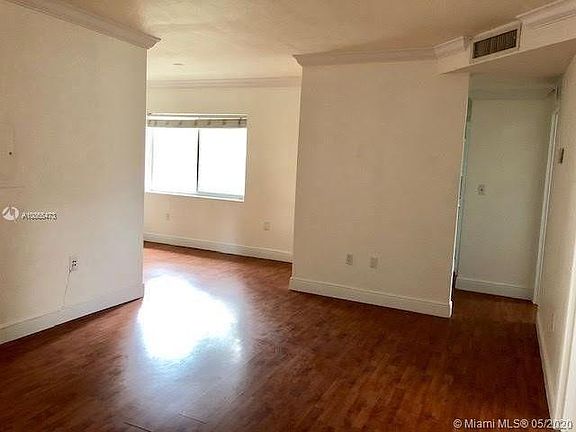 4th image of 95 Edgewater Dr APT 202