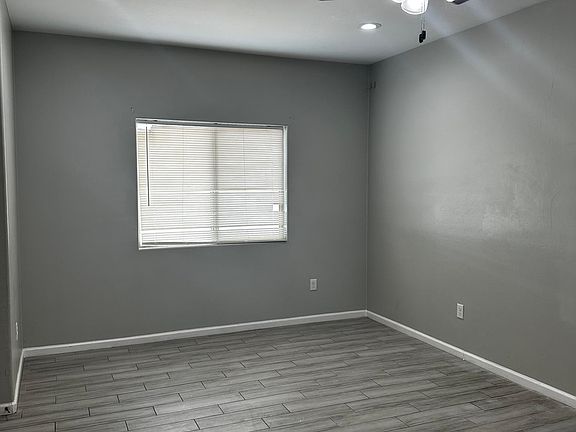 5th image of 3642 E Glenn St