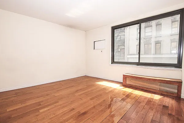 Rented by Avenues Real Estate | media 2