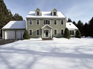 4 Adams Rd, Grafton, MA 01519