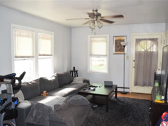4th image of 95 Linwood Ave