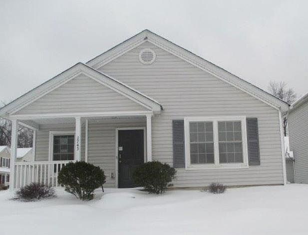 1st image of 1743 Meadowlawn Dr