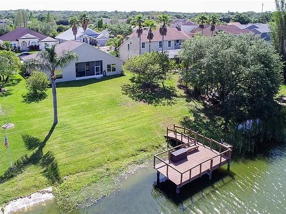 4th image of 833 Bayou View Dr #1