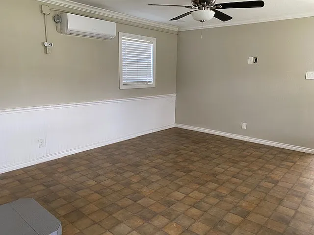 403 Main St #1 — Photo 2