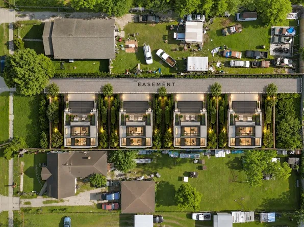 4612 Pickfair St, Houston, TX 77026
