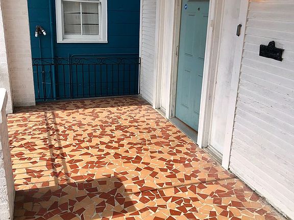 2nd image of 3417 Milan St #19