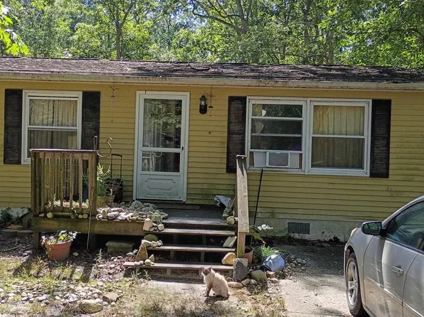 6042 Hickory St, Mays Landing, NJ 08330