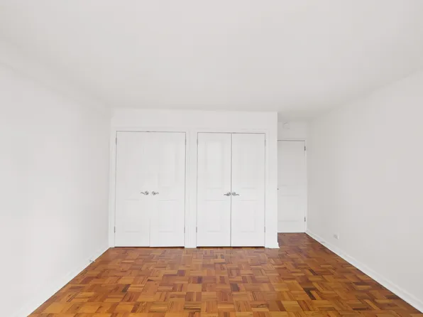 315 West 57th Street image 7 of 25