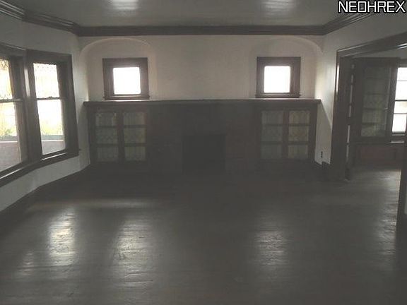 2nd image of 2616 E 127th St
