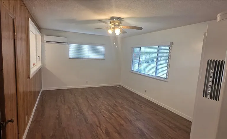 7815 Mango Ave — Photo 4