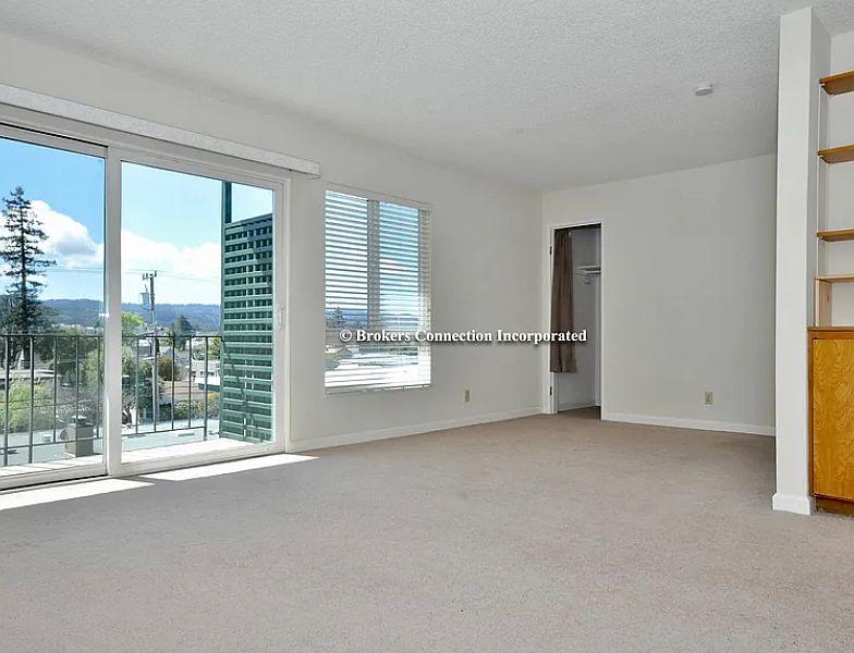 1st image of 814 N Delaware St APT 504
