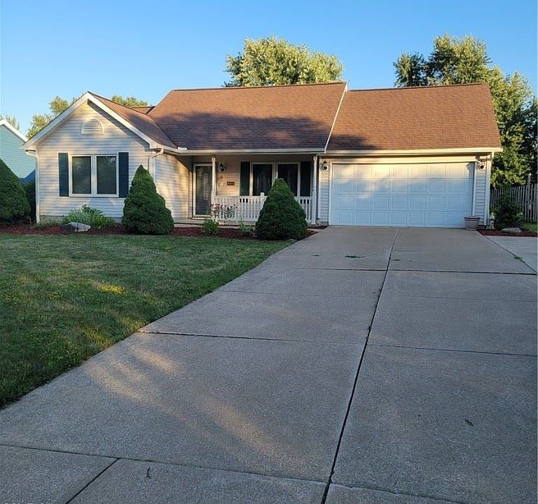 1st image of 320 Quail Roost Dr