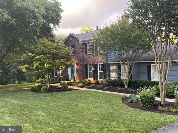 15709 Bondy Ln, Gaithersburg, MD 20878