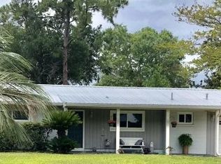 318 Yacht Club Dr NE, Fort Walton Beach, FL 32548