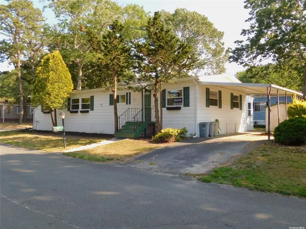 525-136 Riverleigh Avenue #136, Riverhead, NY 11901