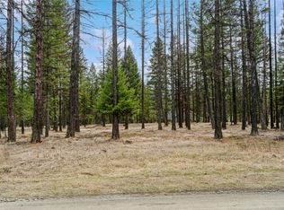 25 Hillcrest Dr, Eureka, MT 59917