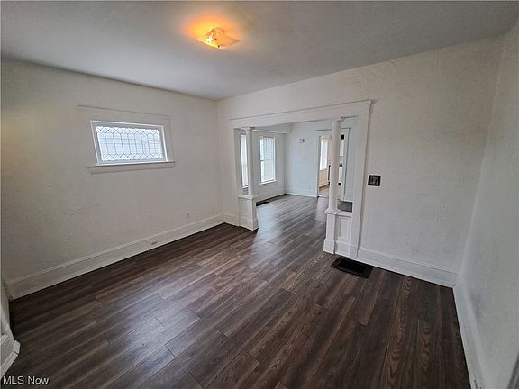 5th image of 10324 Somerset Ave