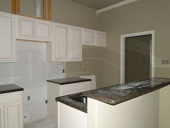 5th image of 4121 Cedar Creek Ct