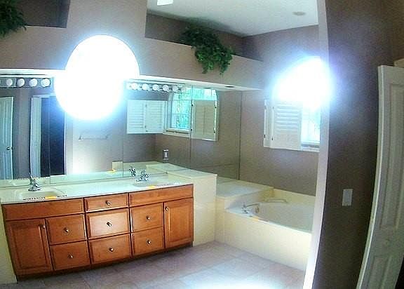 4th image of 229 Silverado Dr