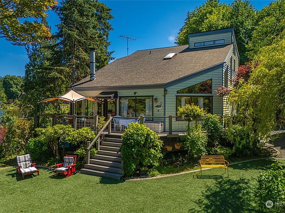 2nd image of 5136 Ramblewood Lane SE